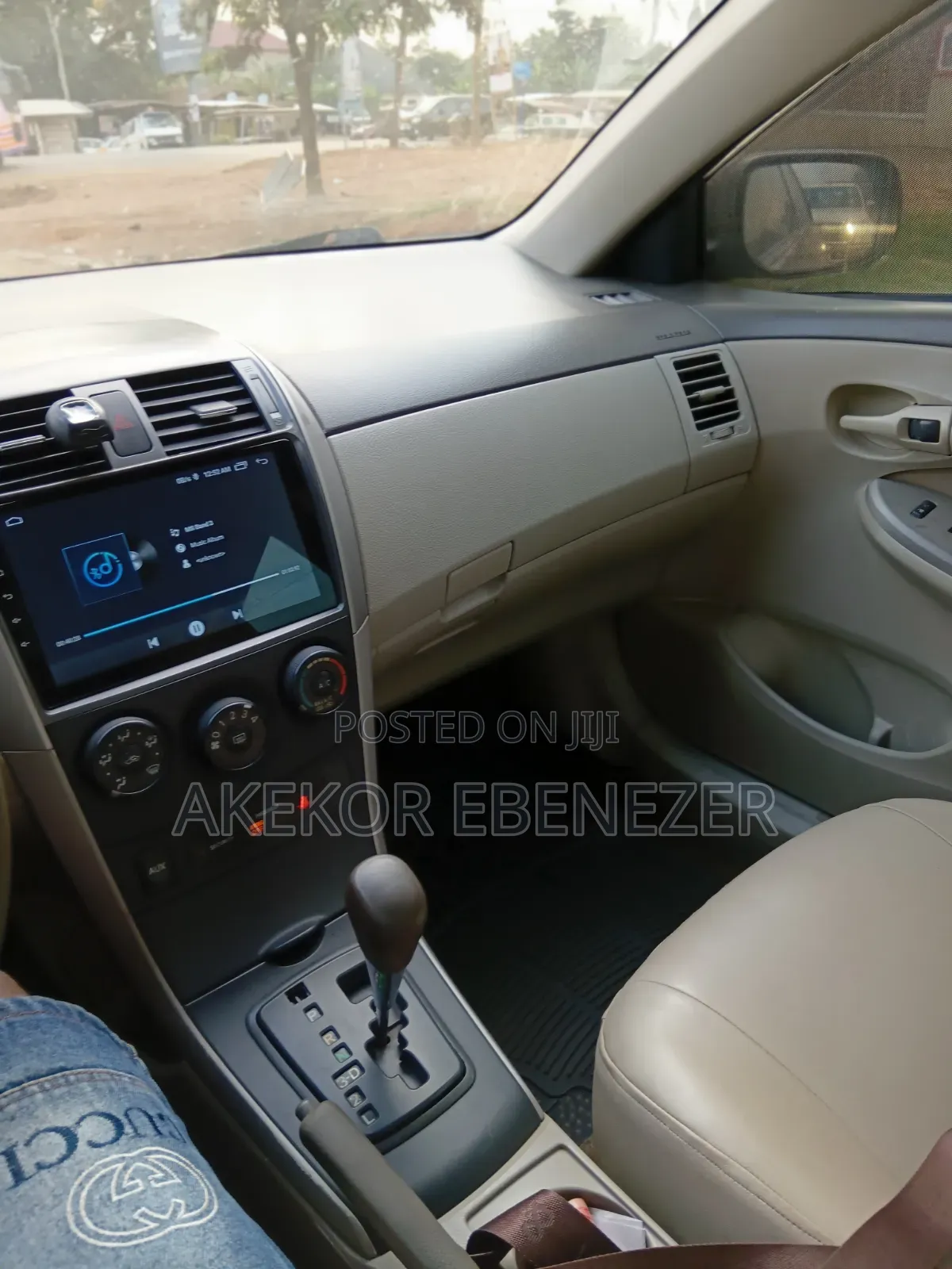Toyota Corolla 2010 Gray
