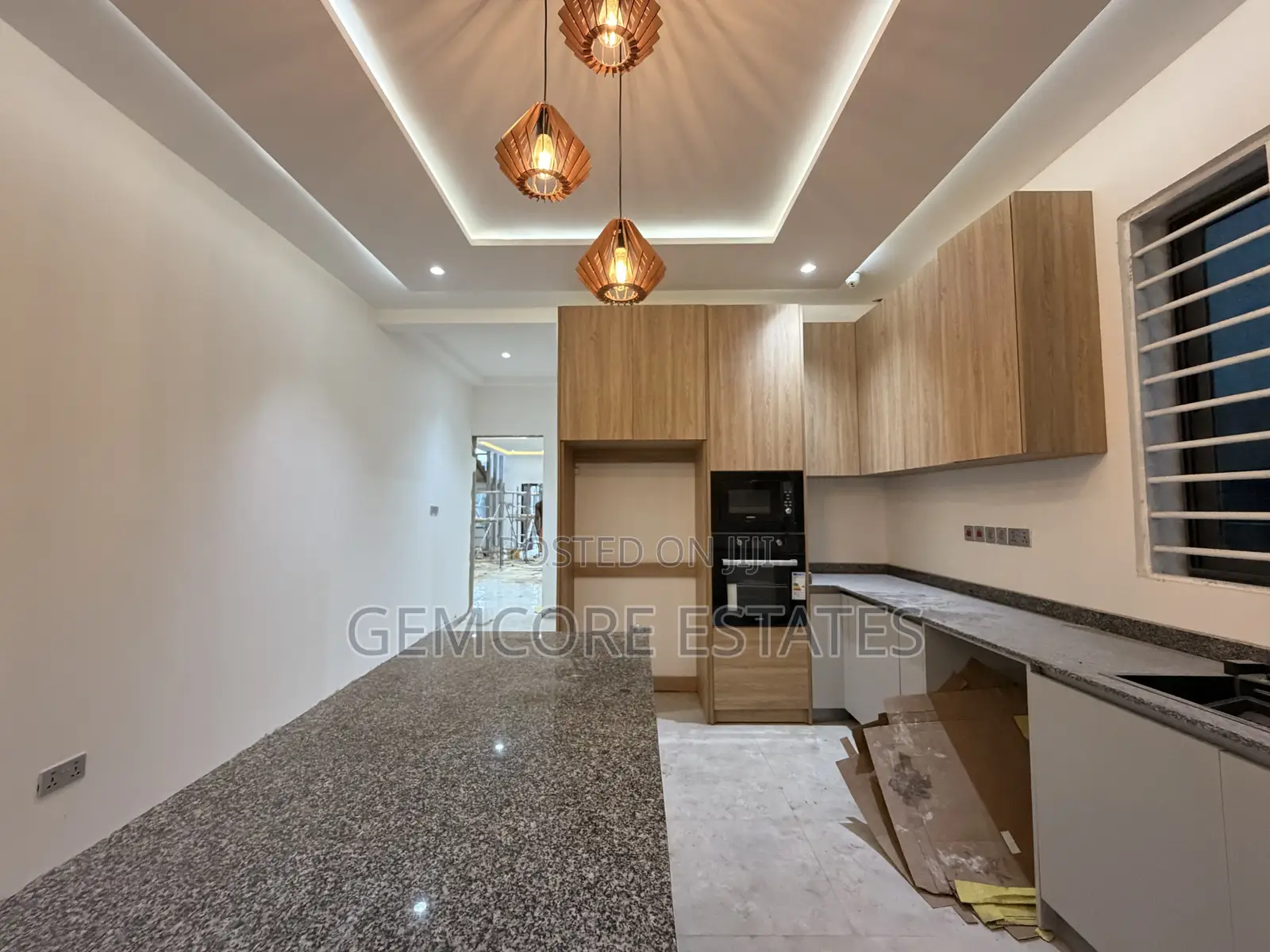 4bdrm House in School Junction, Ashaley Botwe for sale