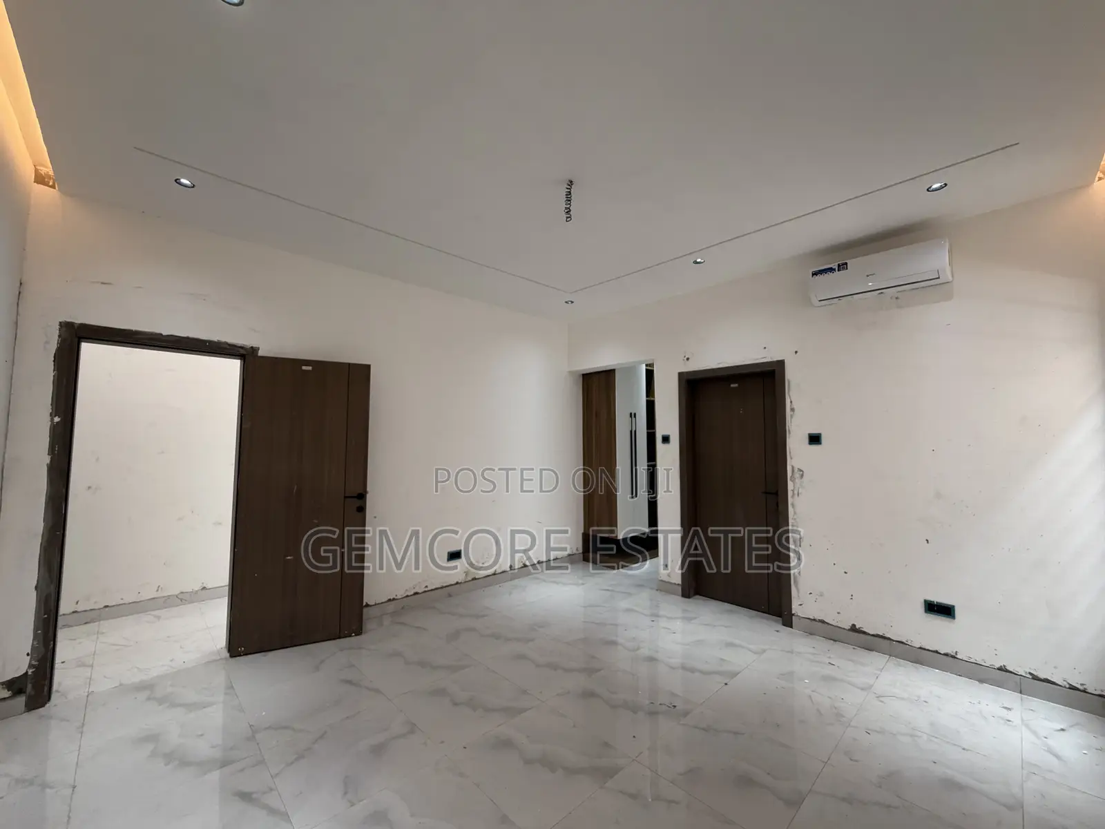 3bdrm House in Lakeside for sale