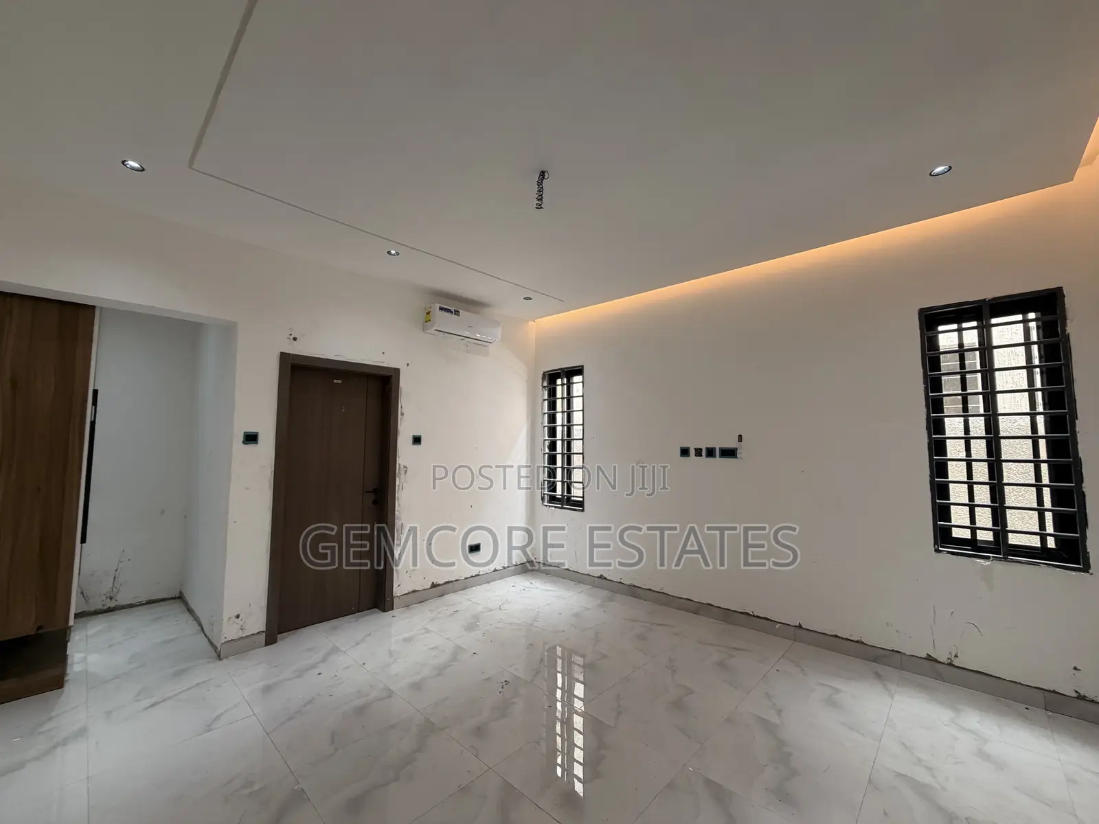 3bdrm House in Lakeside for sale