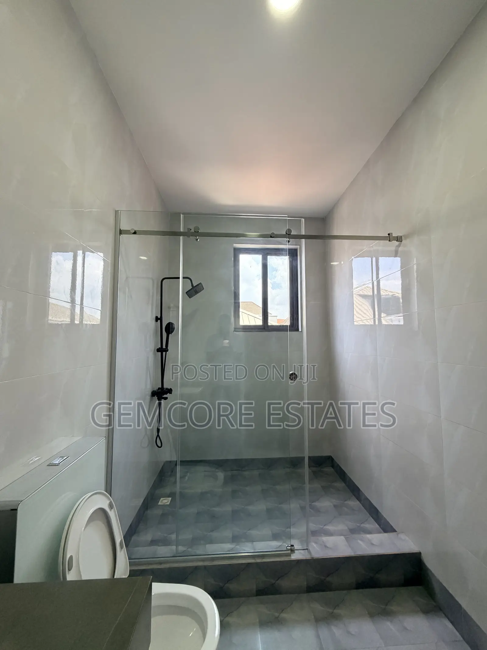 4bdrm House in East Legon for sale