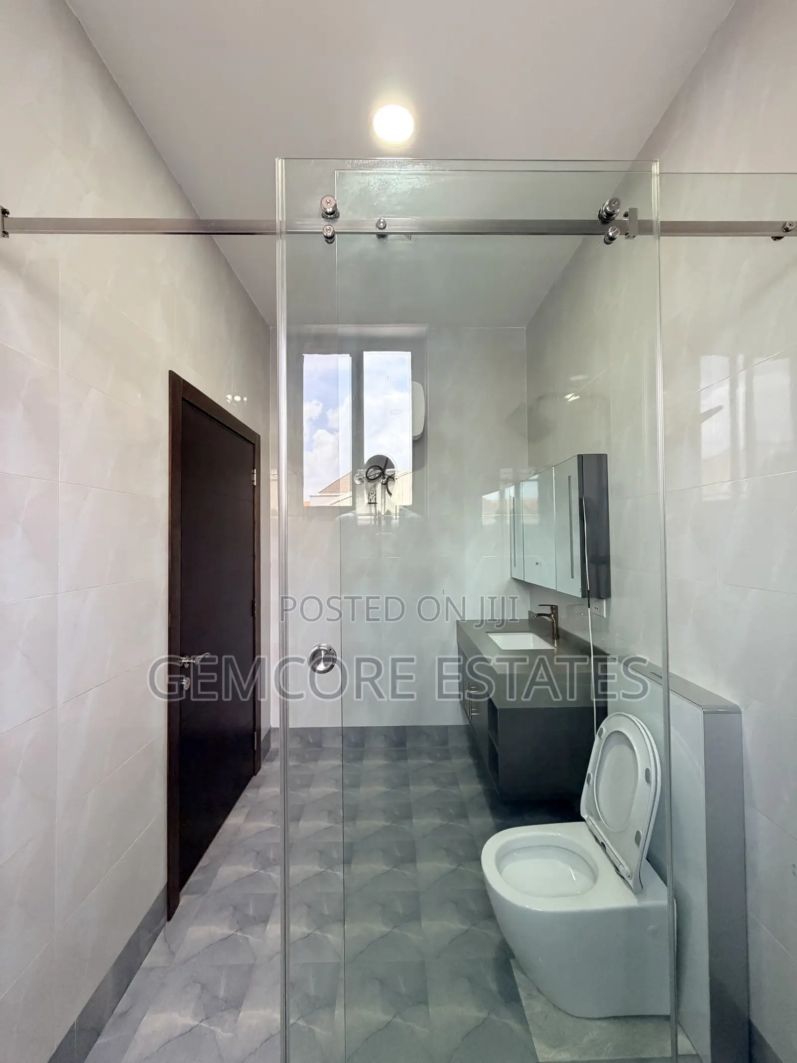 4bdrm House in East Legon for sale