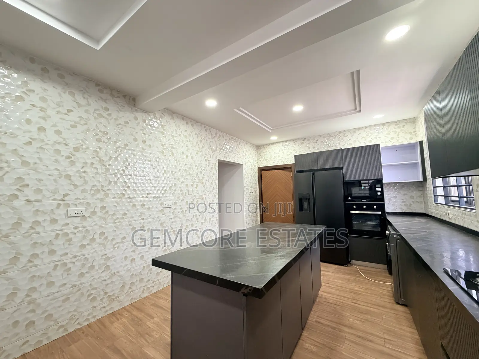4bdrm House in East Legon for sale