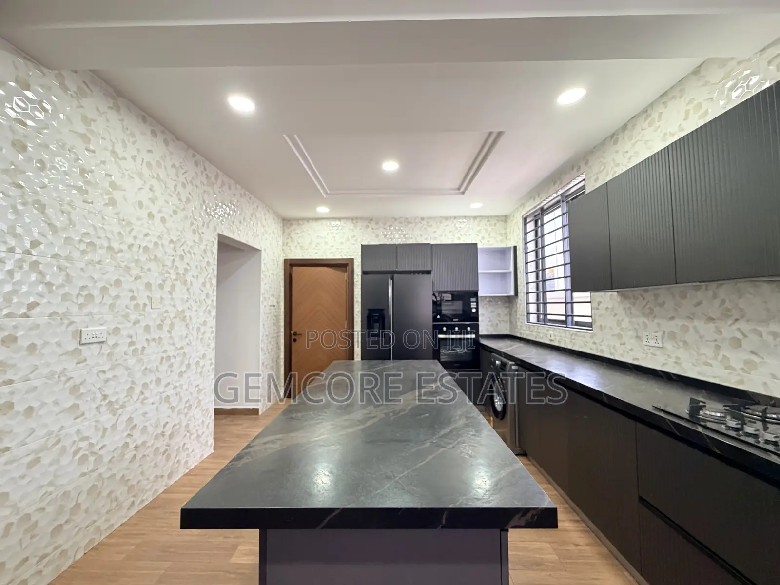 4bdrm House in East Legon for sale