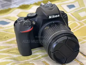 Nikon D5600 With Two Lenses