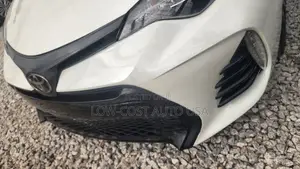 Toyota Corolla SE Special Edition 4dr Sedan (1.8L 4cyl CVT) 2017 White
