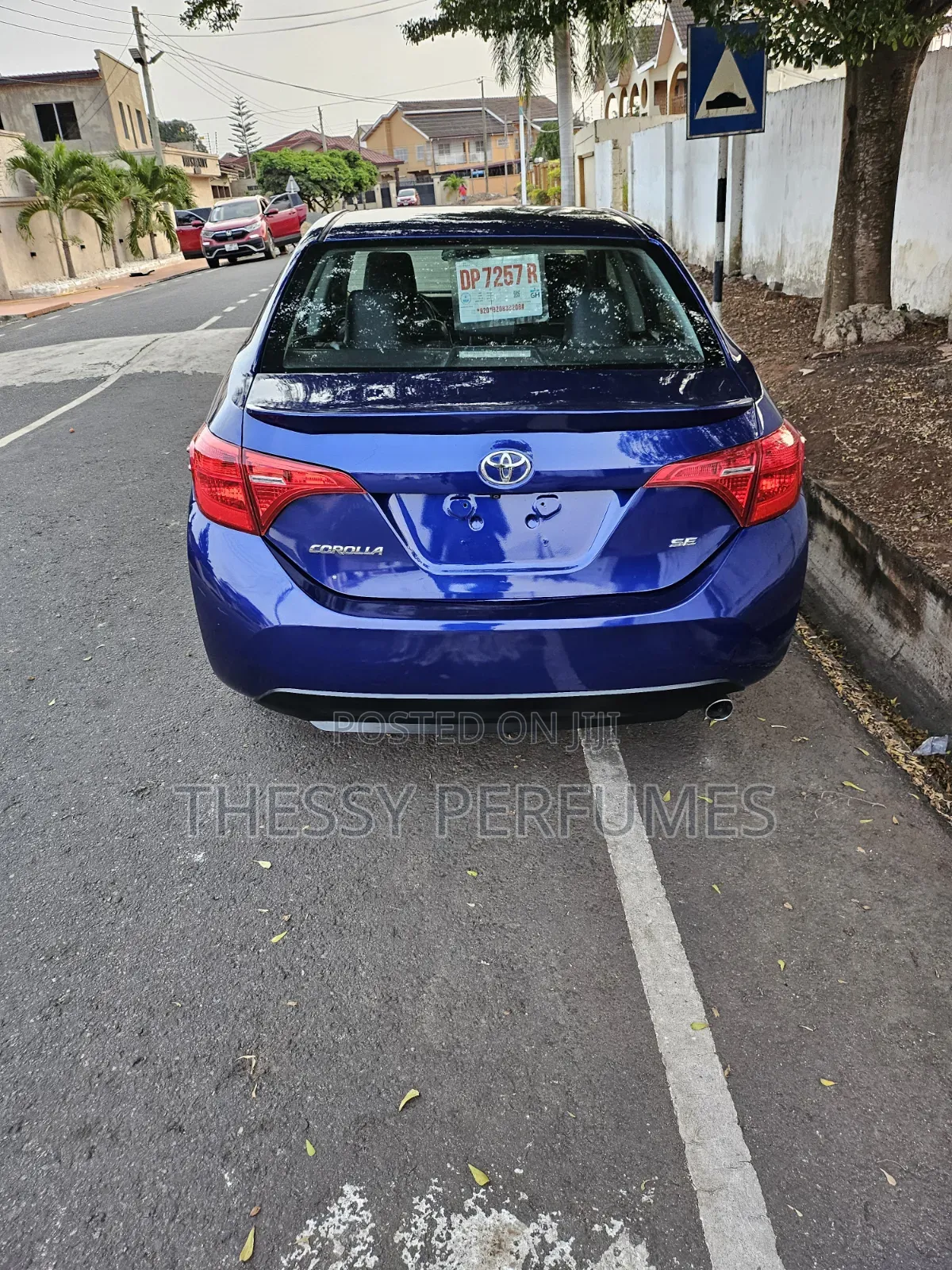 Toyota Corolla SE (1.8L 4cyl 2A) 2019 Blue