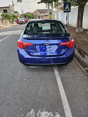 Toyota Corolla SE (1.8L 4cyl 2A) 2019 Blue