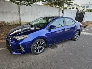 Toyota Corolla SE (1.8L 4cyl 2A) 2019 Blue