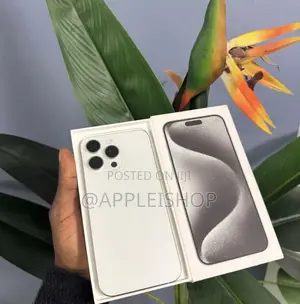 Apple iPhone 15 Pro Max 256 GB White