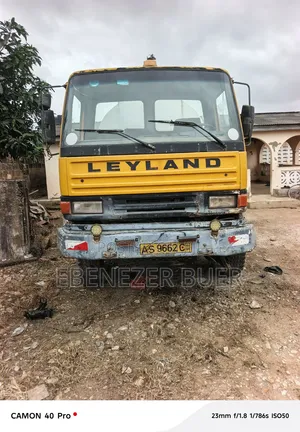 Very Strong Lay Land Tanker in Good Condition for Sale.