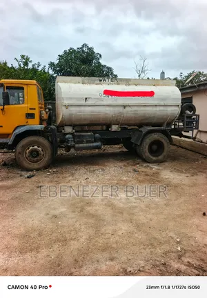 Very Strong Lay Land Tanker in Good Condition for Sale.