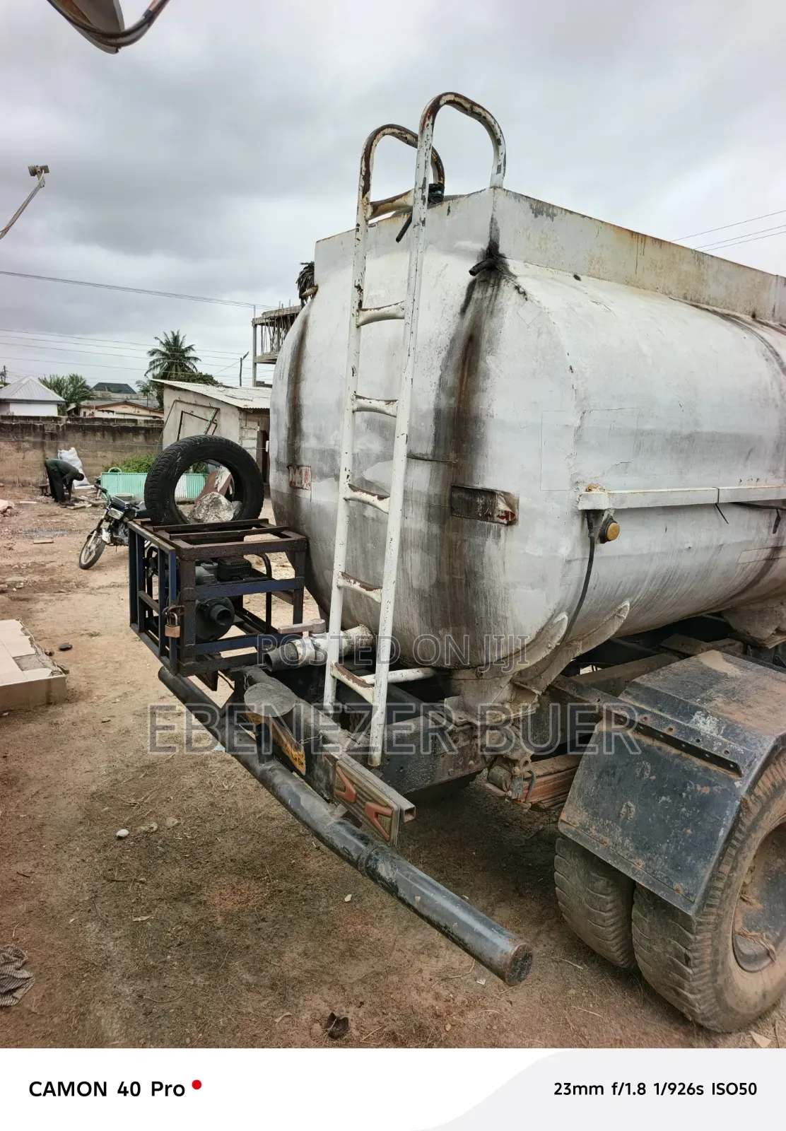 Very Strong Lay Land Tanker in Good Condition for Sale.