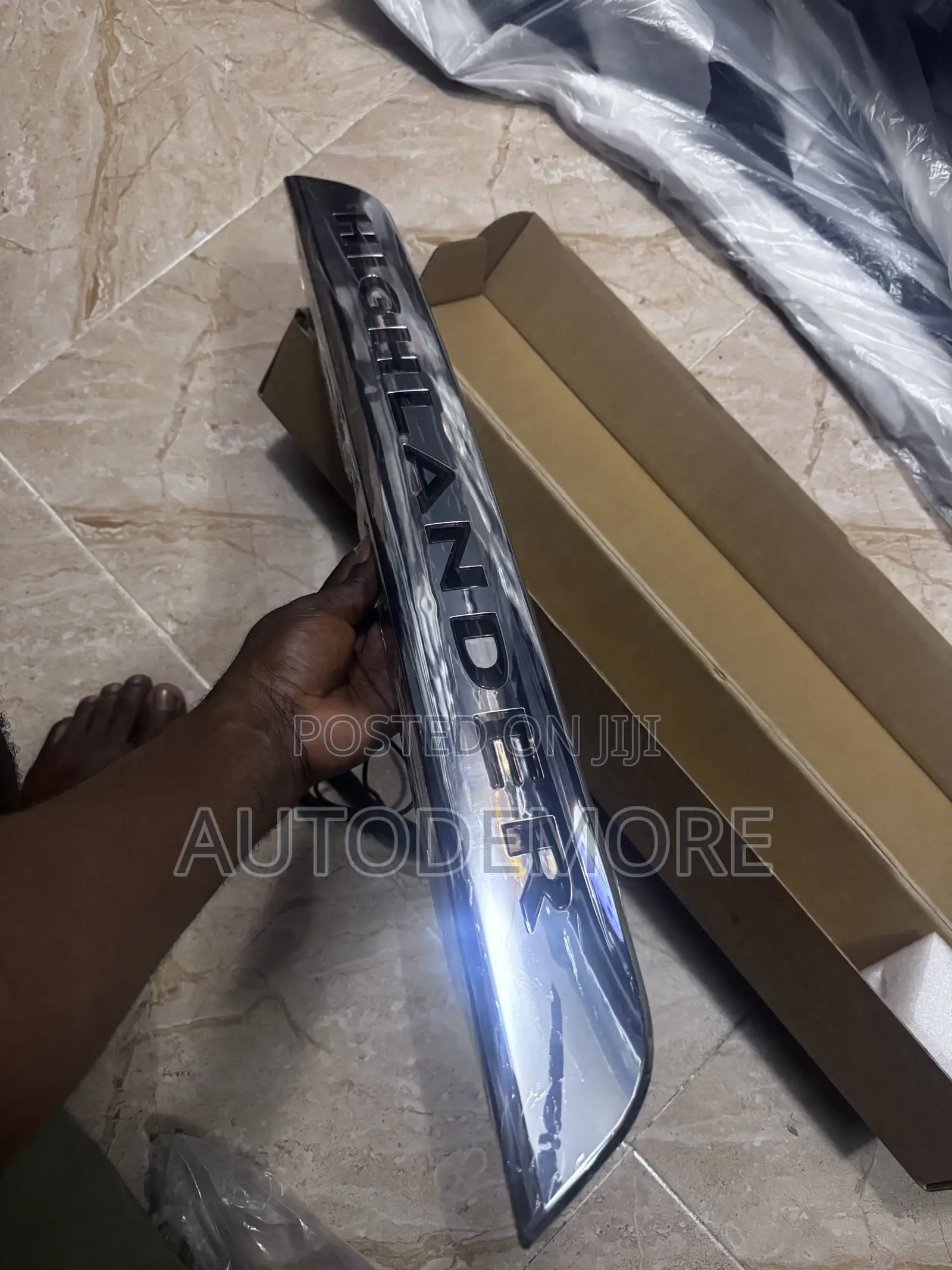 Toyota Highlander 2008-2013 Truck Tailgate Molding Led Type