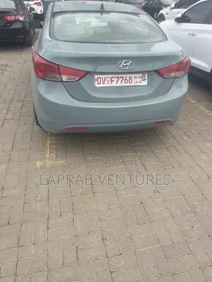 Hyundai Elantra 2012