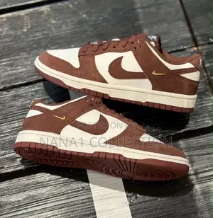 Nike Dunk Next Nature Low Red/Sepia Brown Sneakers