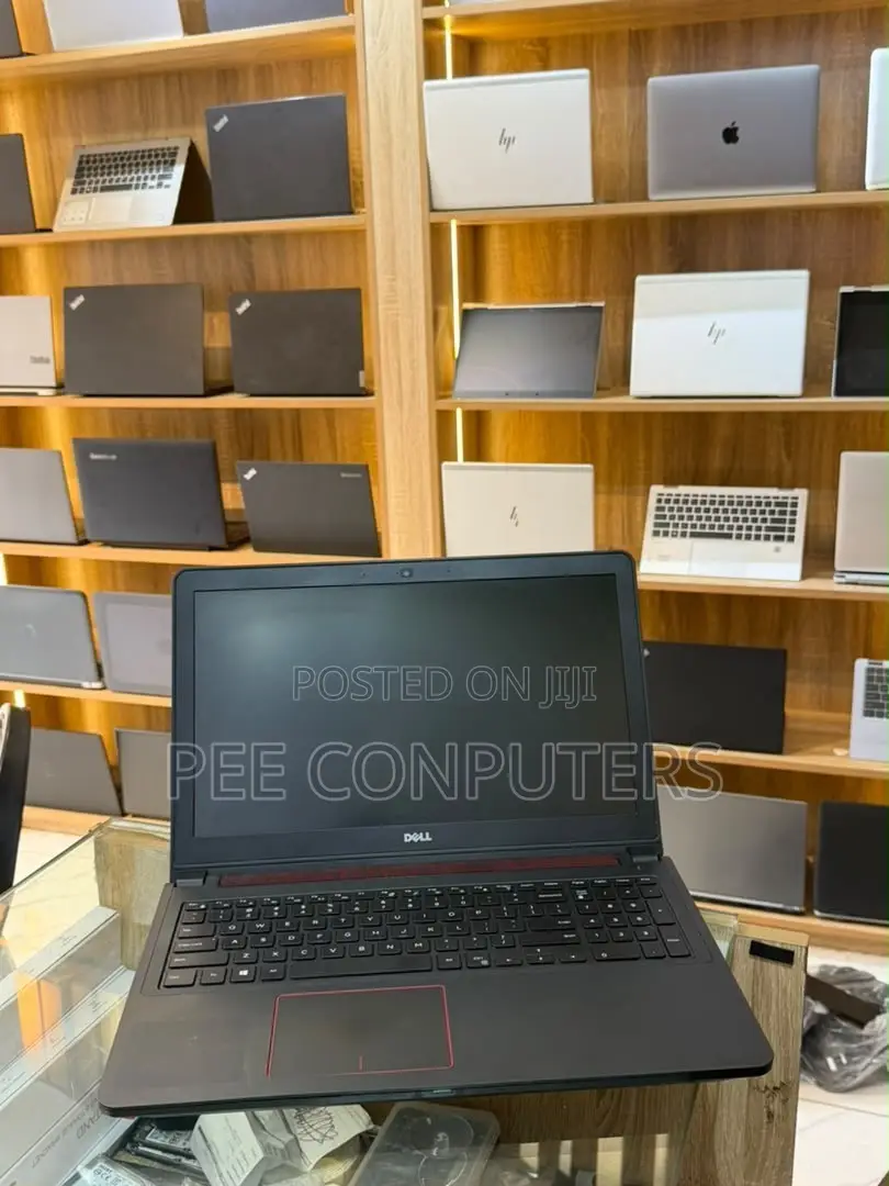 Laptop Dell Inspiron 15 16GB Intel Core i5 SSD 256GB