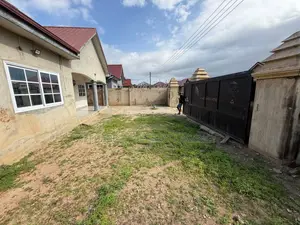 3bdrm House in Sefdard Properties, Amasaman for sale