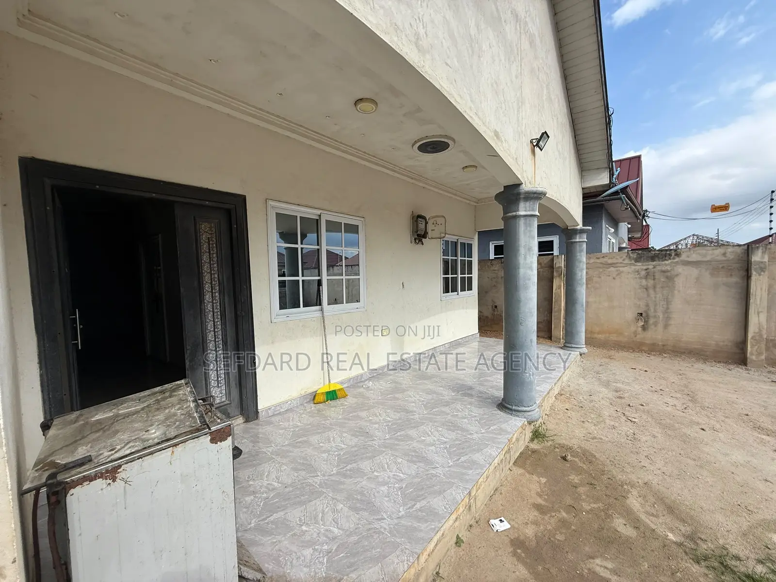 3bdrm House in Sefdard Properties, Amasaman for sale