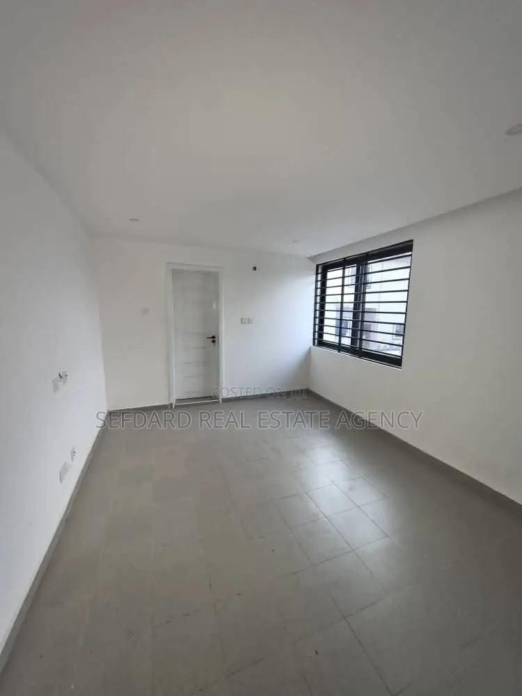 3bdrm House in Sefdard Properties, Kwabenya for sale