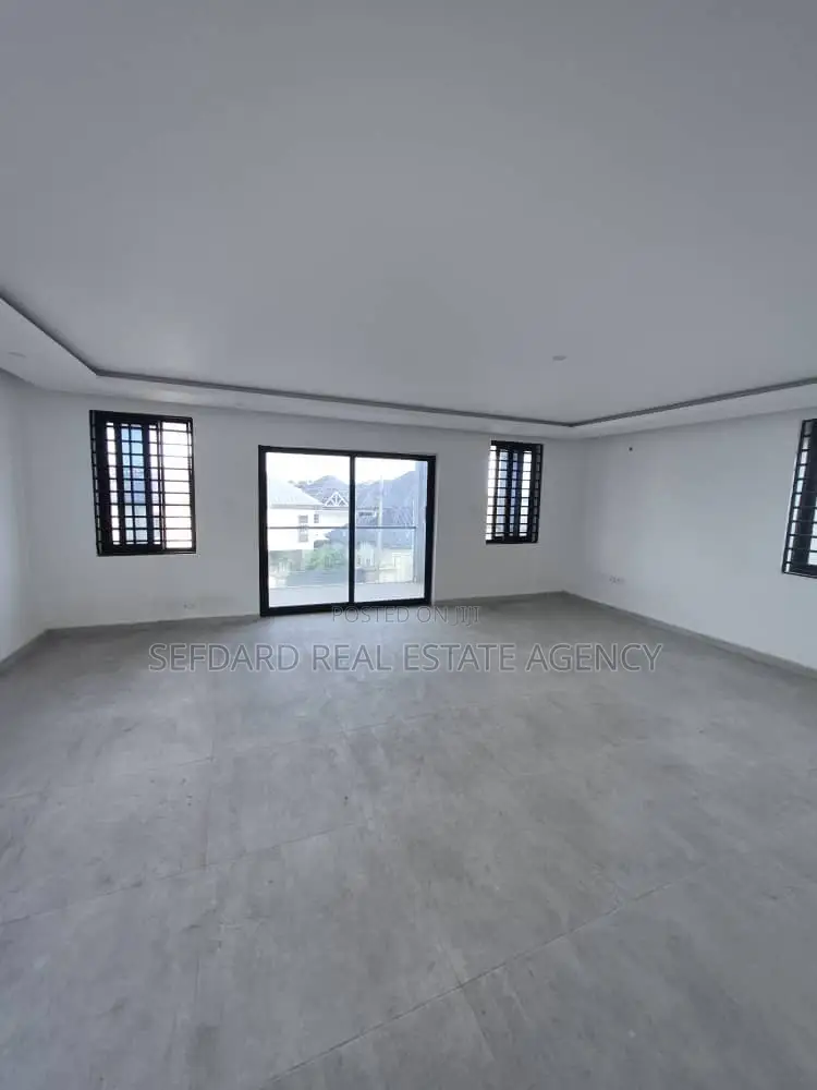 3bdrm House in Sefdard Properties, Kwabenya for sale