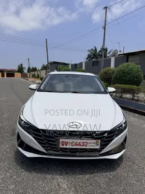 Hyundai Elantra 2023 White