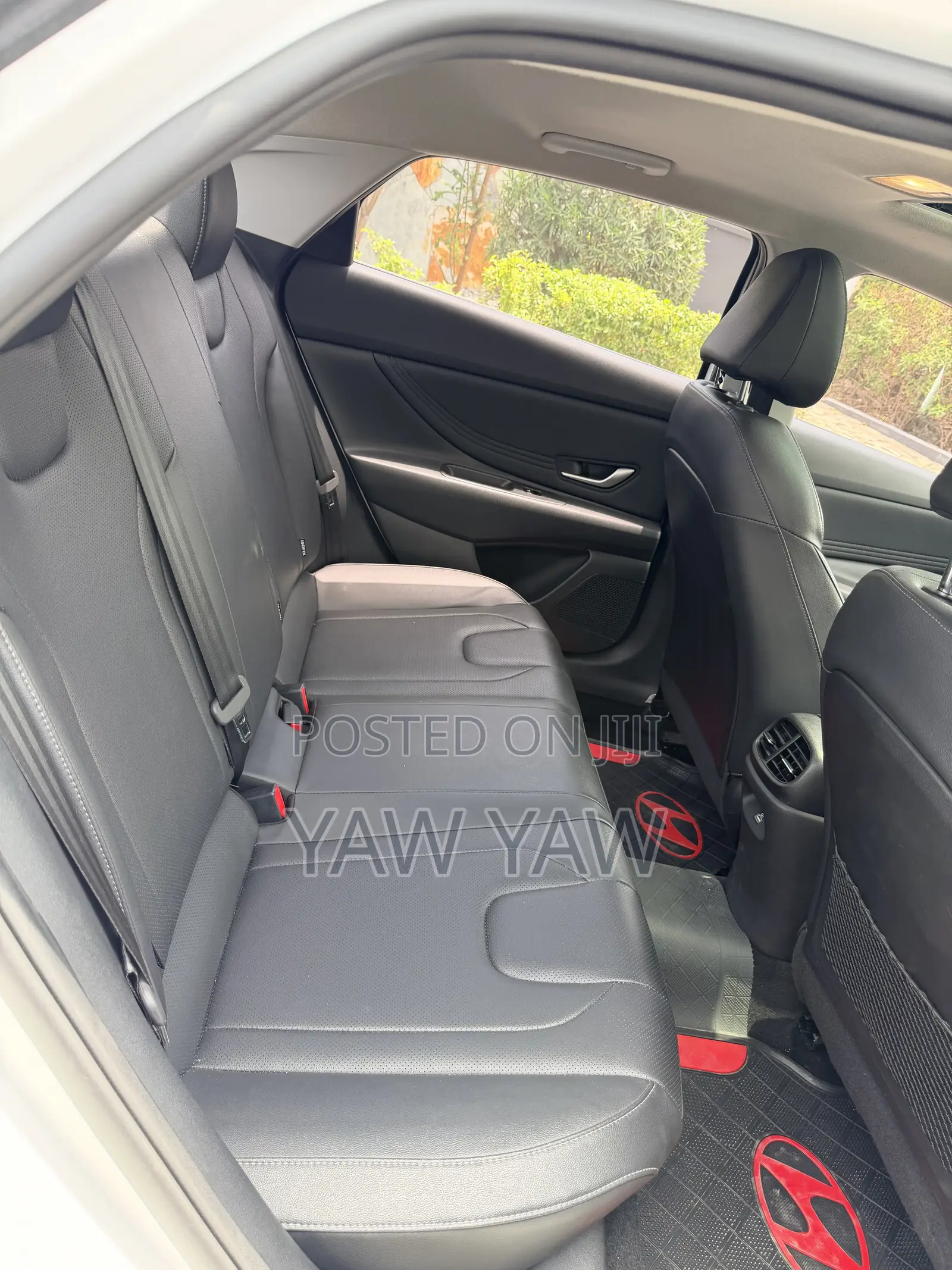 Hyundai Elantra 2023 White