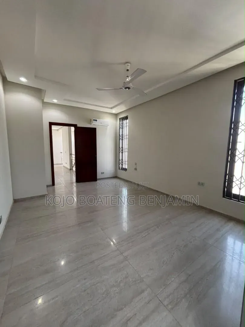 4bdrm House in School Junction for rent