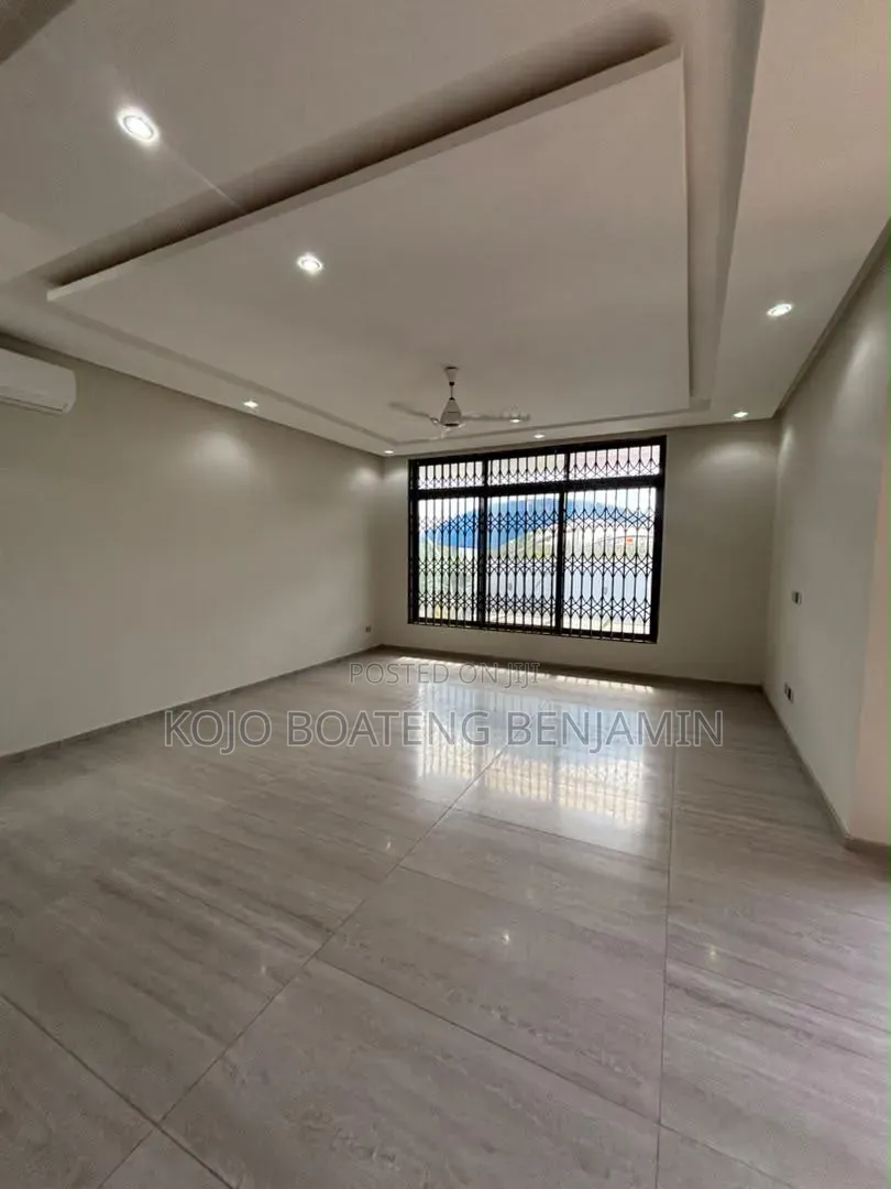 4bdrm House in School Junction for rent