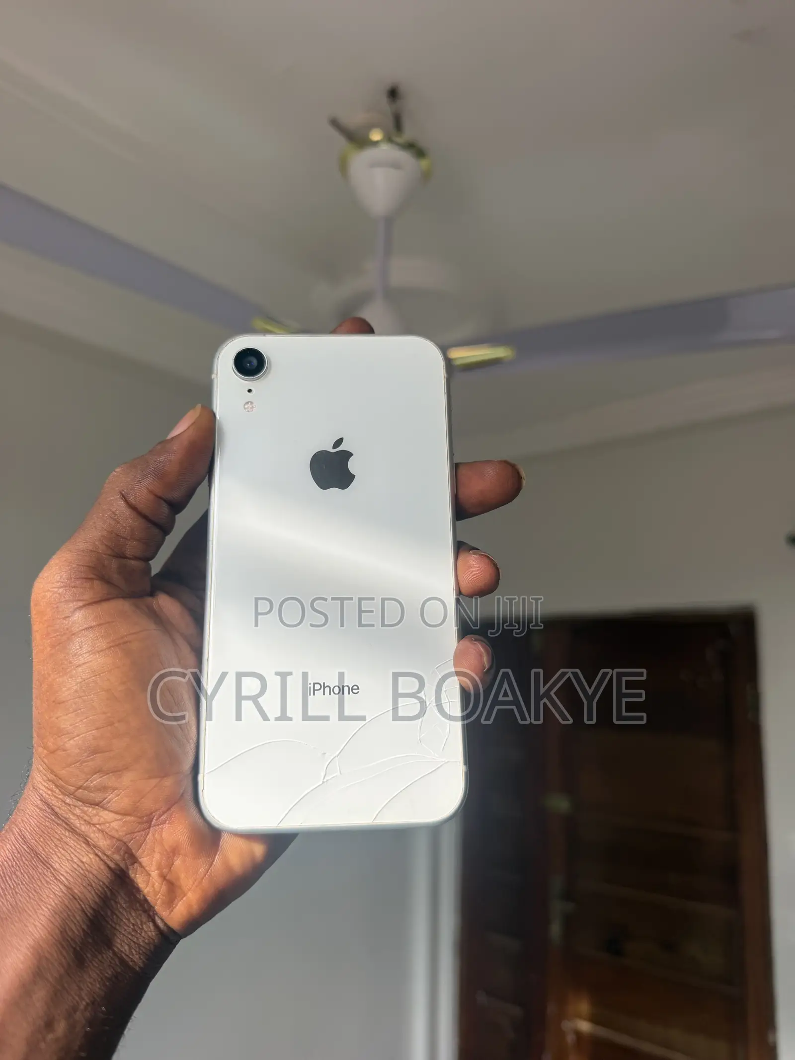 Apple iPhone XR 64 GB White