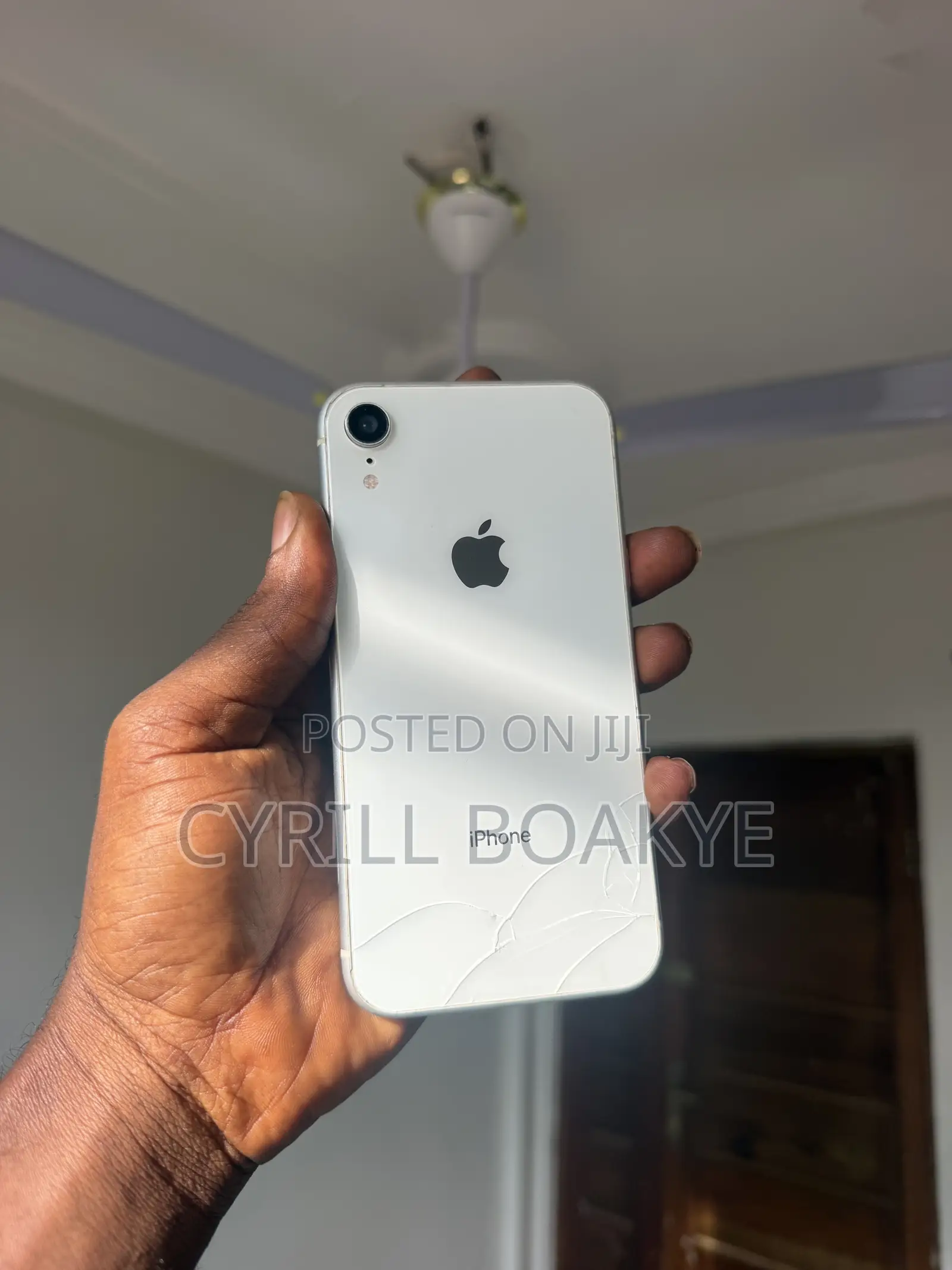 Apple iPhone XR 64 GB White