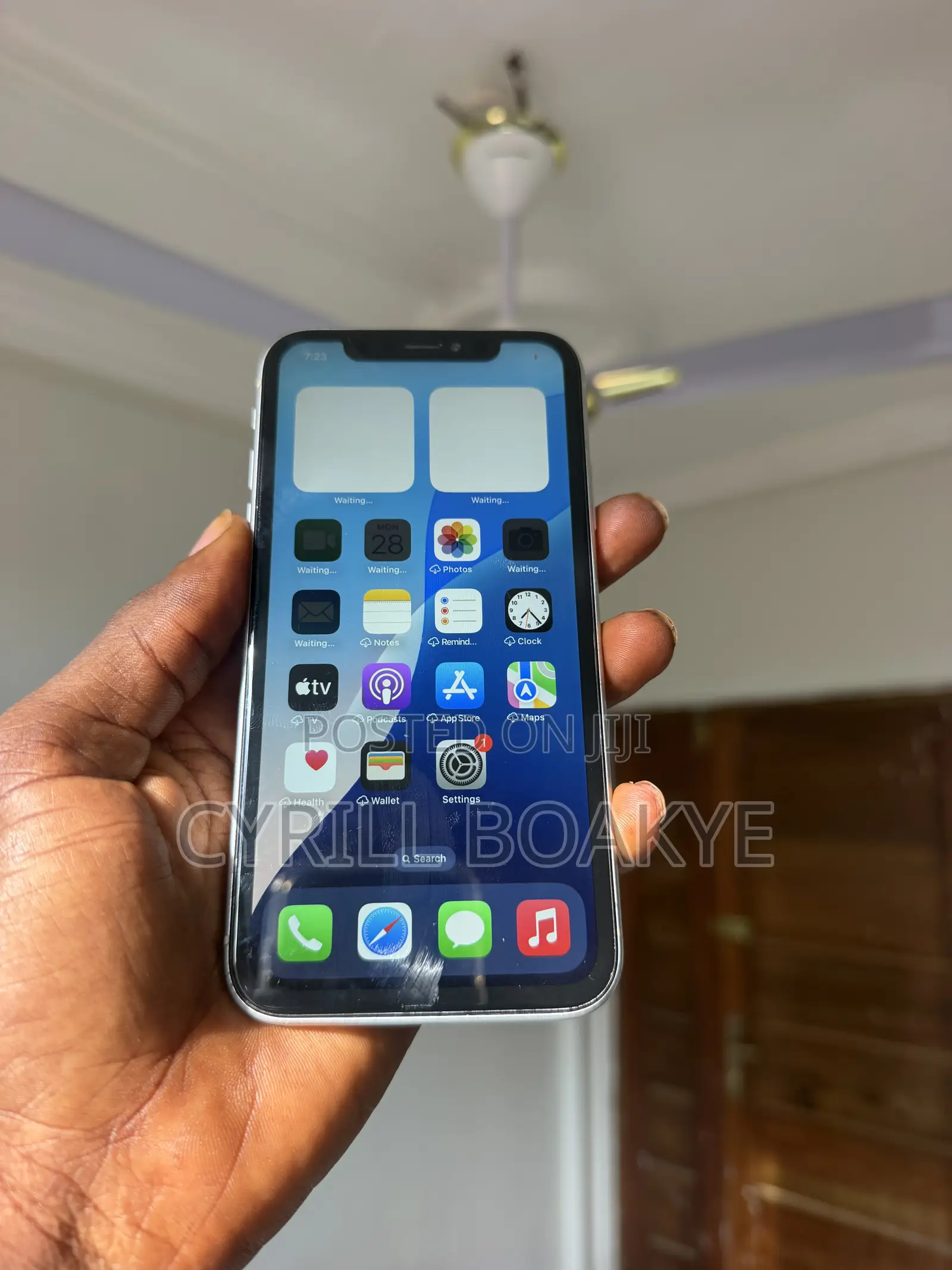 Apple iPhone XR 64 GB White