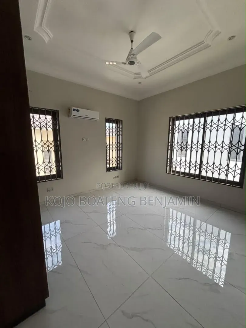 4bdrm House in School Junction for rent