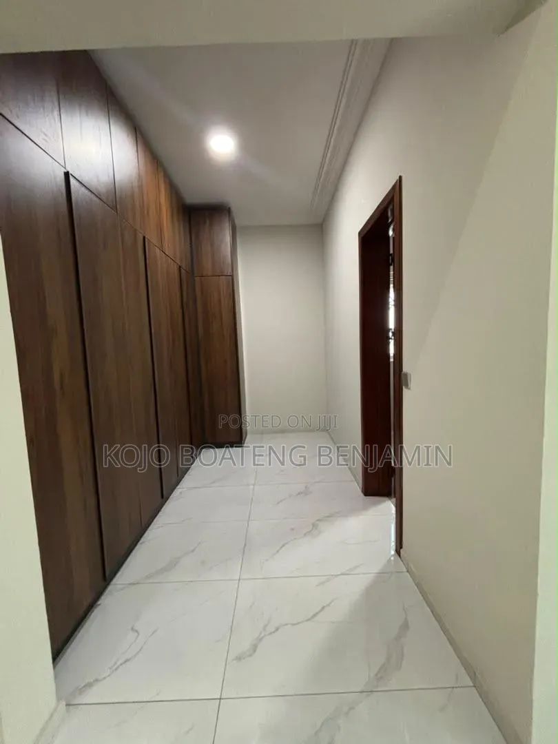 4bdrm House in School Junction for rent