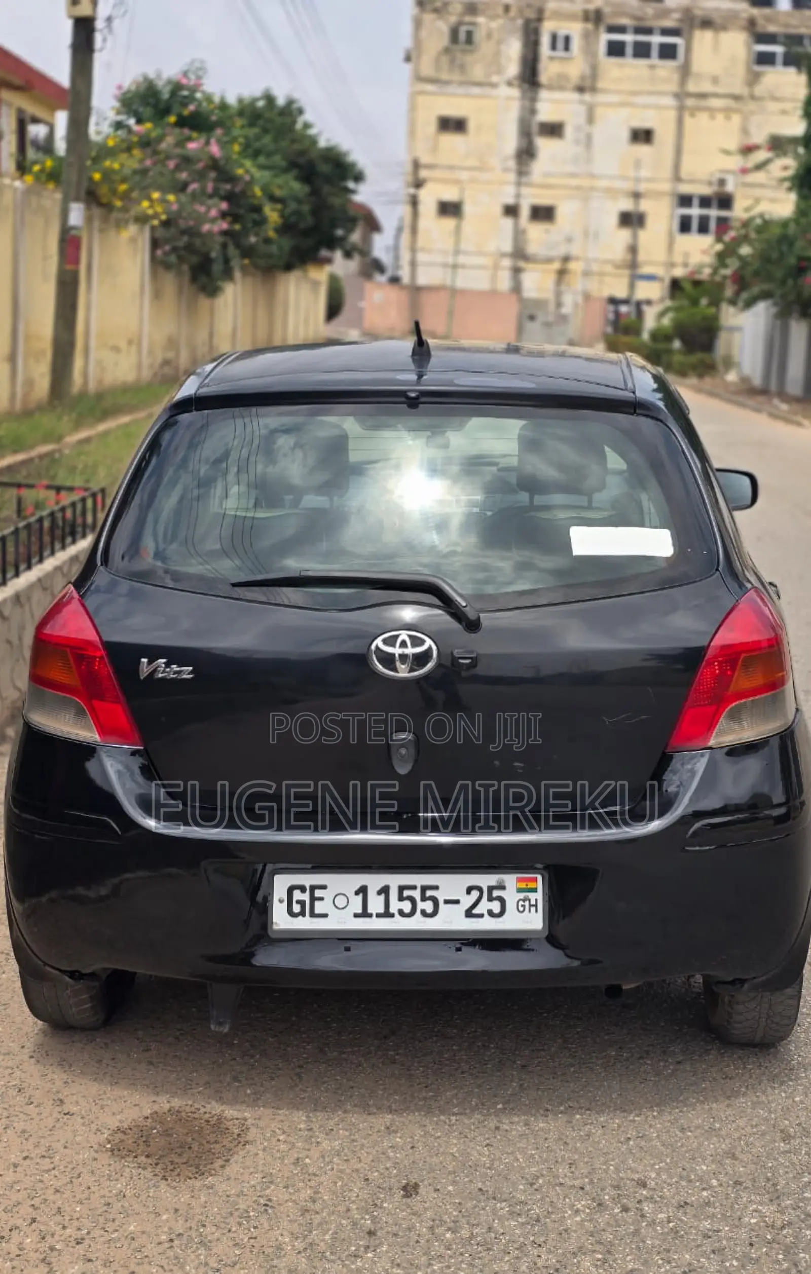 Toyota Vitz 2010 Black
