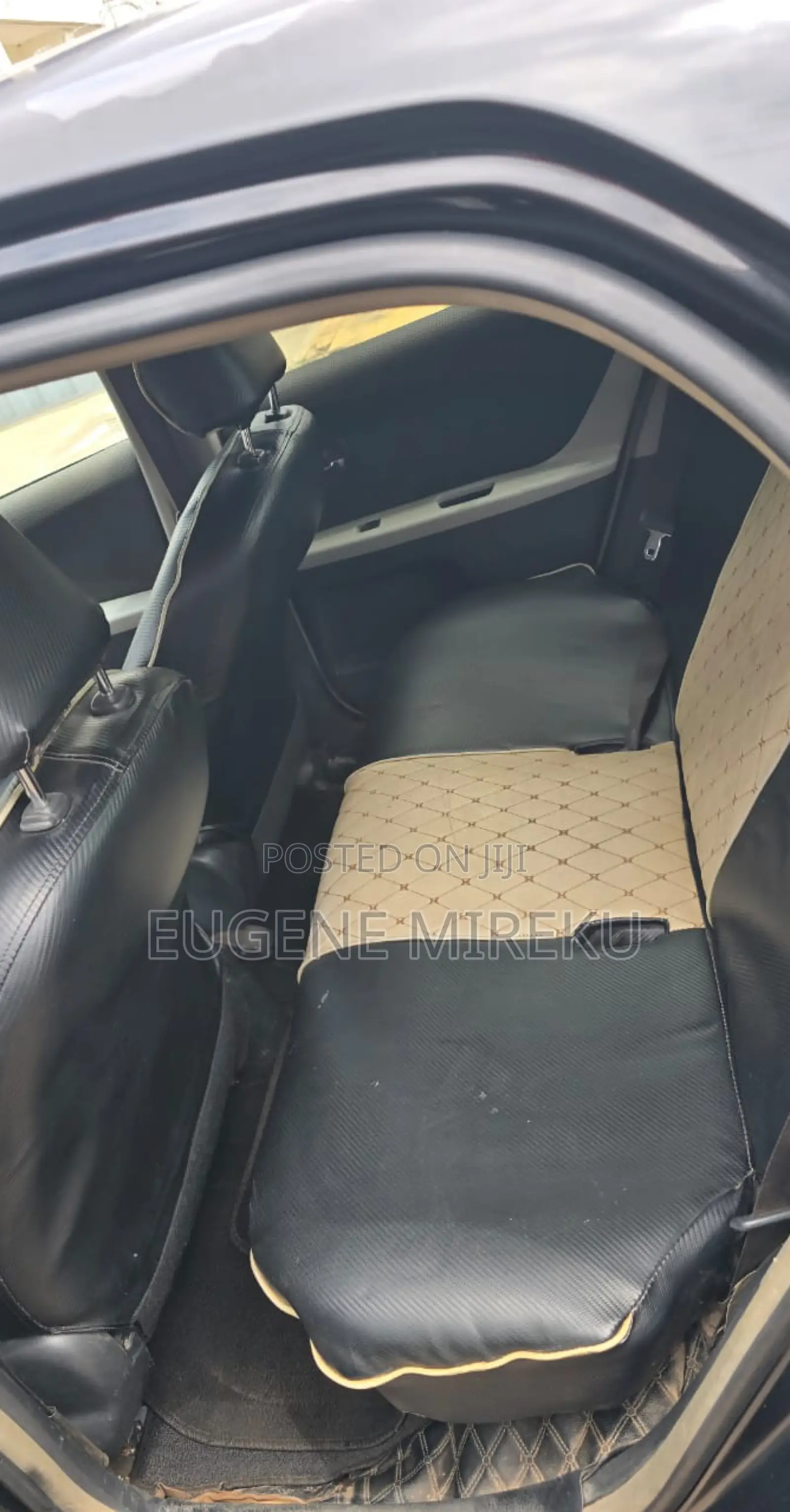 Toyota Vitz 2010 Black