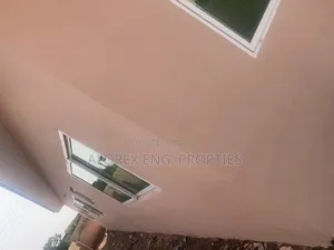 3bdrm House in Self Compound, Malejor for rent