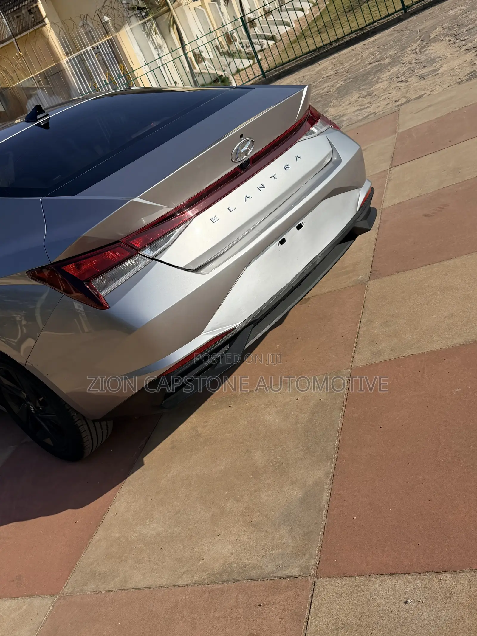 Hyundai Elantra SE 2021 Silver