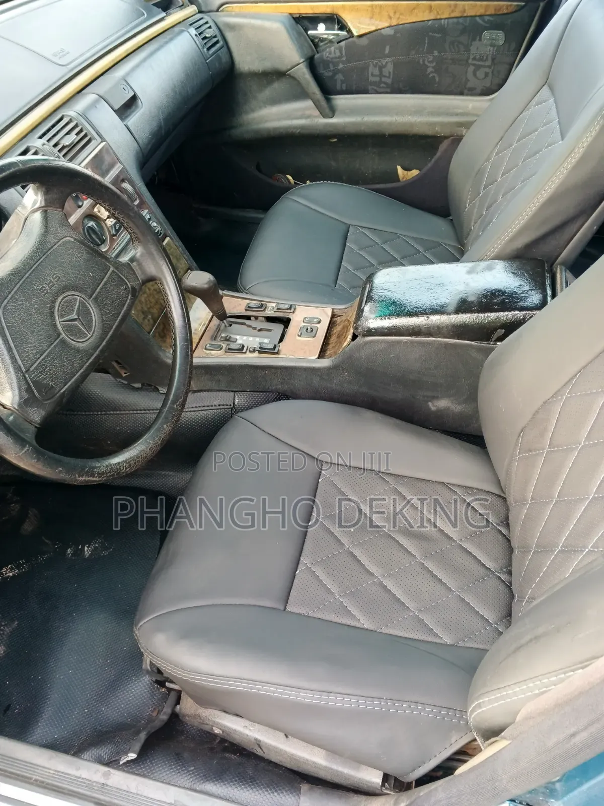 Mercedes-Benz 220E 2000 Blue