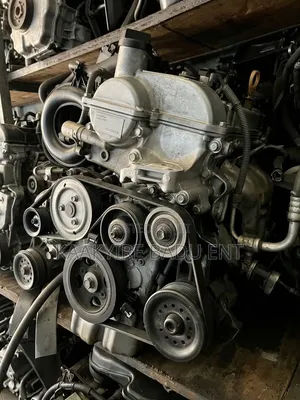 Toyota Vitz Engine 4 Plugs Complete