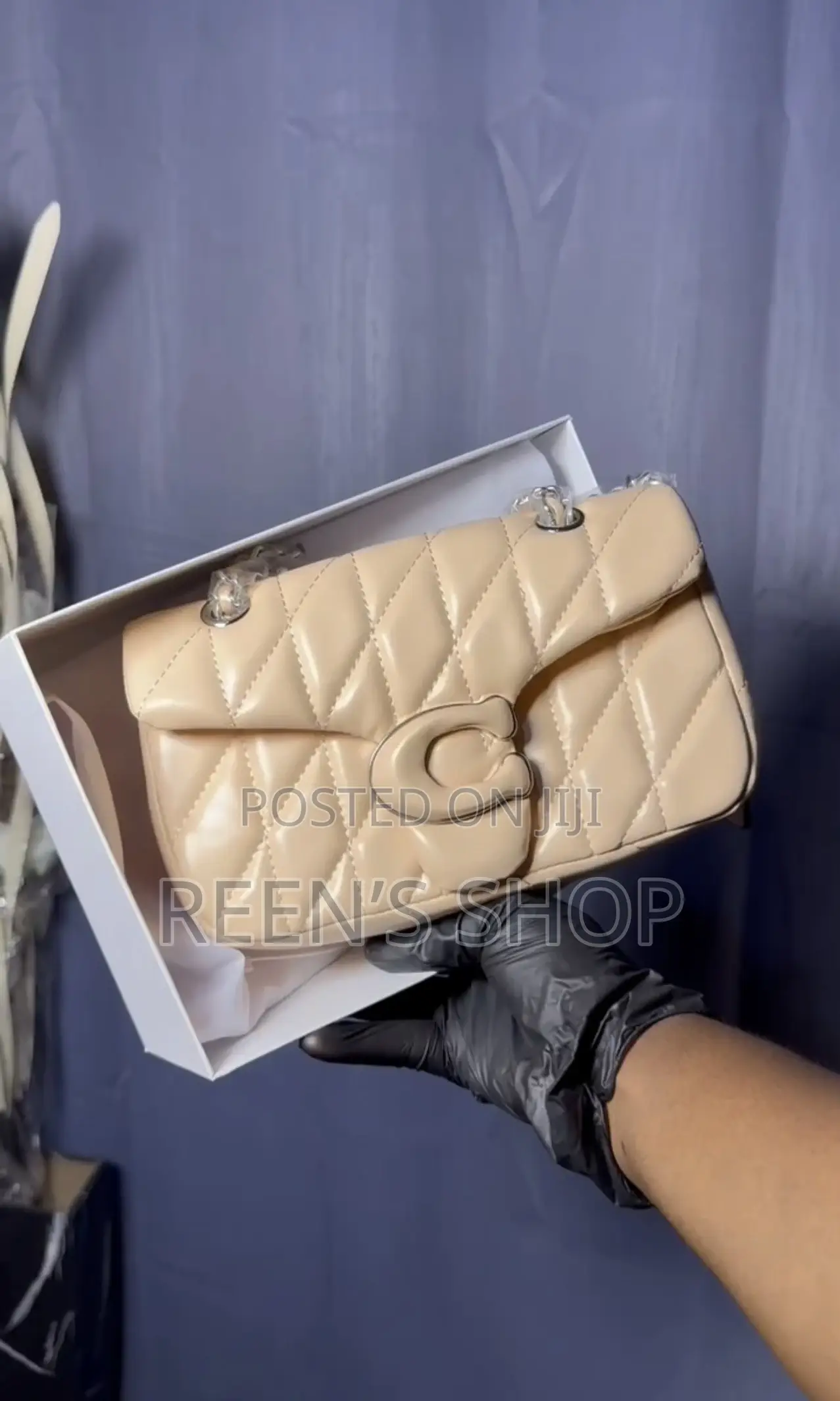 Ladies Coach Bag in Box