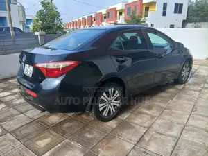 Toyota Corolla 2016 Black
