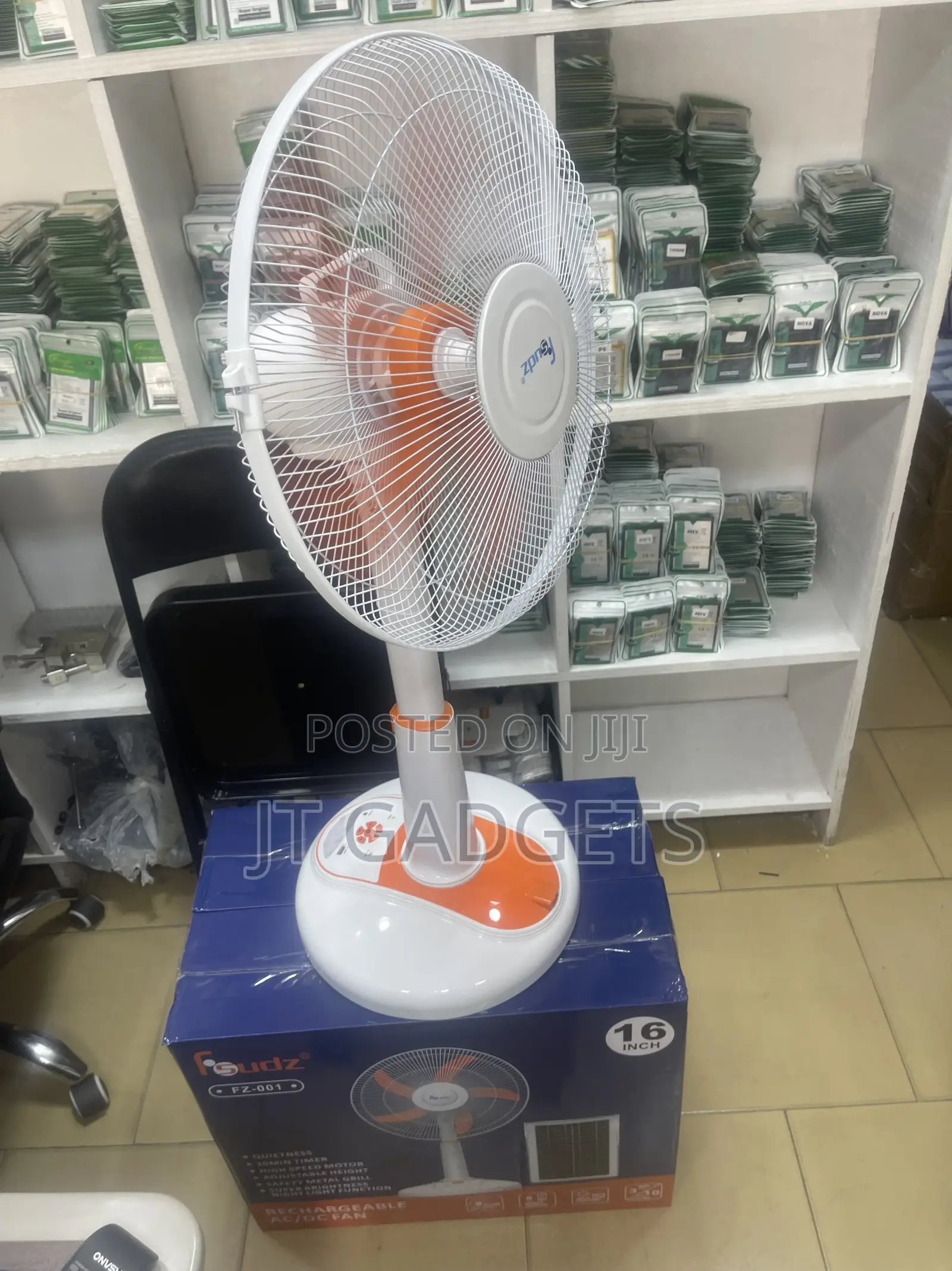 Fsudz 16" Rechargeable AC/DC Fan + Solar Panel (FZ-001)