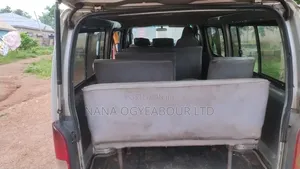 Toyota HiAce 2012 Silver