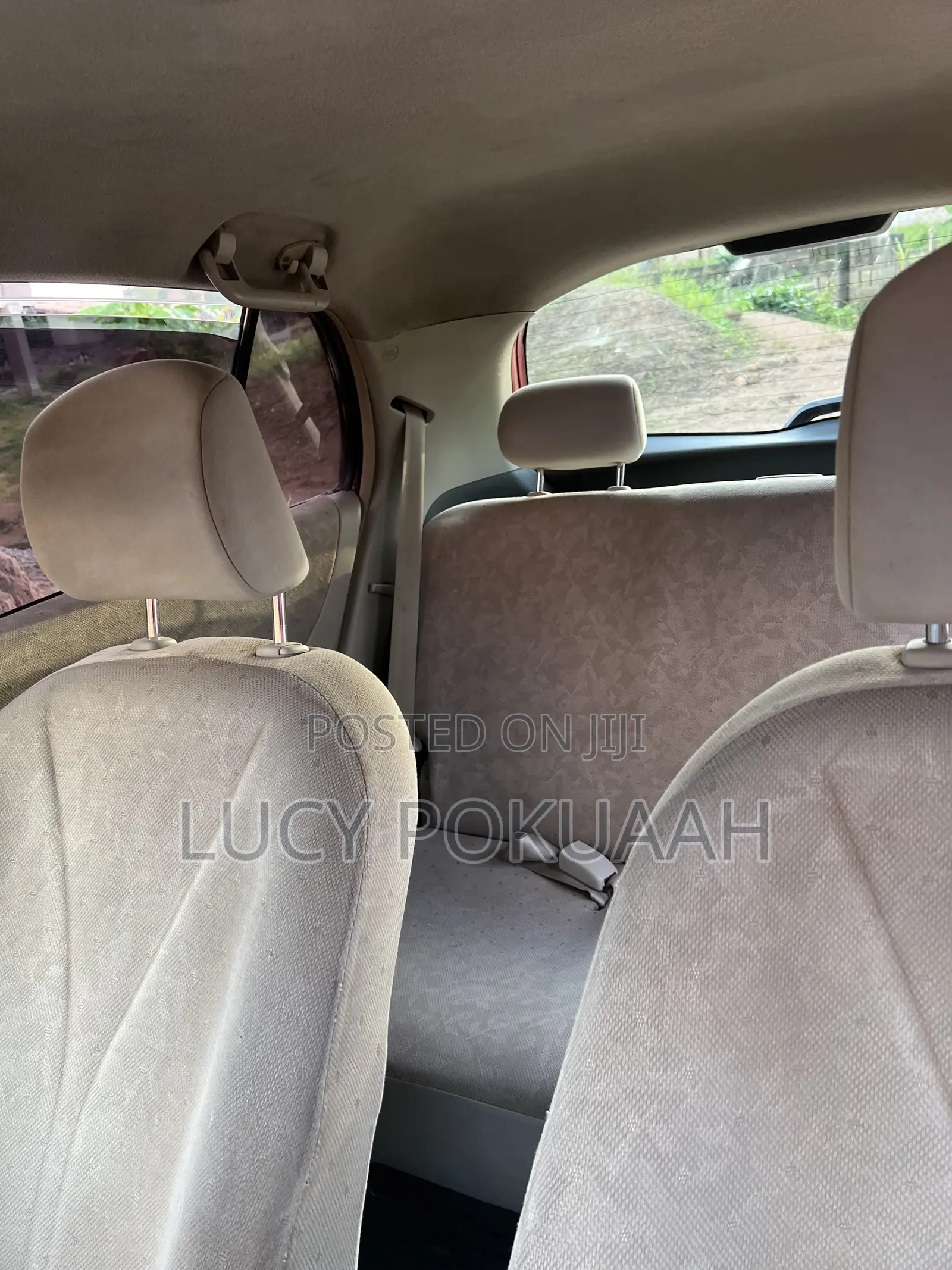 Toyota Vitz 2012