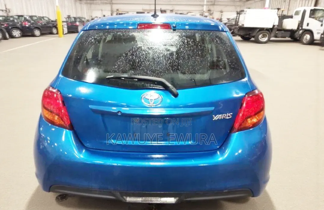 Toyota Yaris SE Hatchback 5dr 2017 Blue