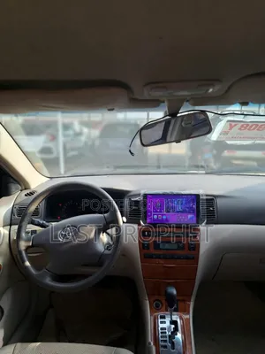 Toyota Corolla Altis 2010 White