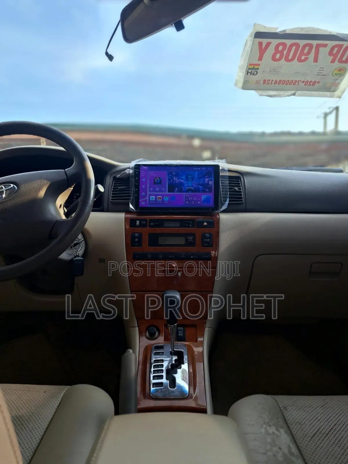 Toyota Corolla Altis 2010 White