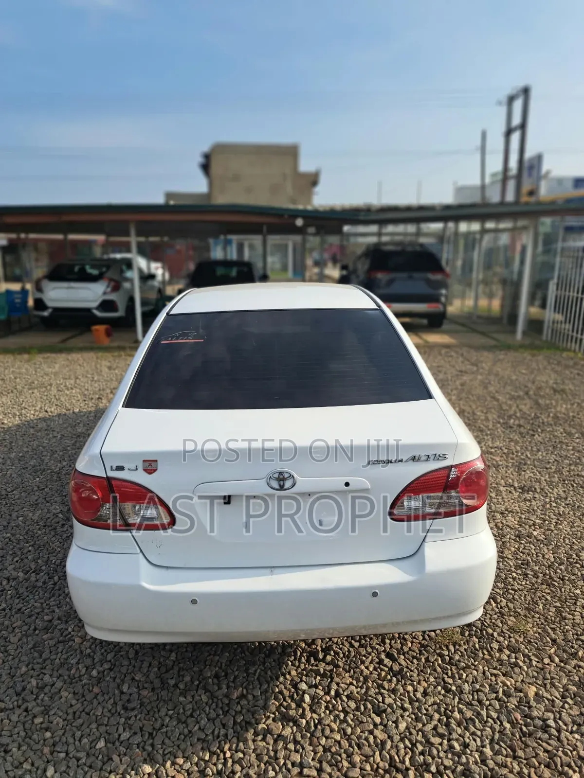 Toyota Corolla Altis 2010 White