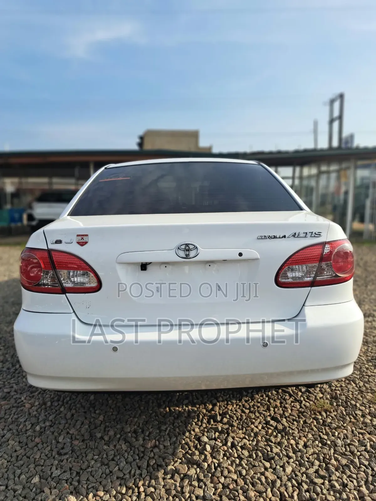 Toyota Corolla Altis 2010 White